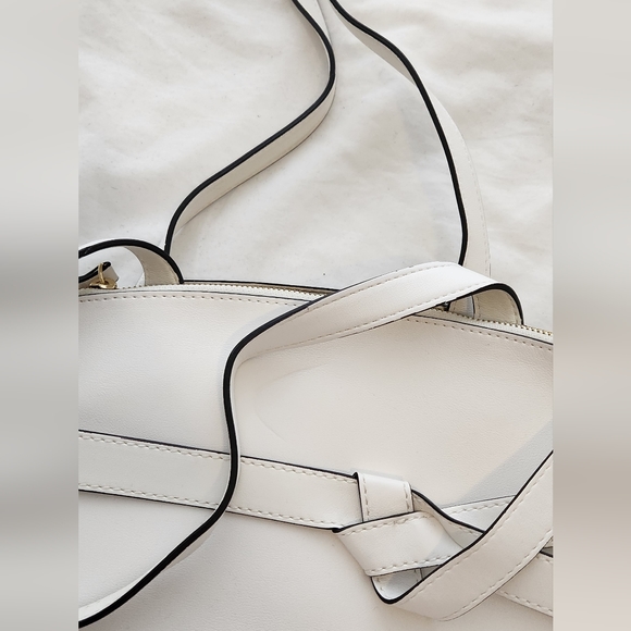 Nine West Large White Purse - Picture 8 of 11